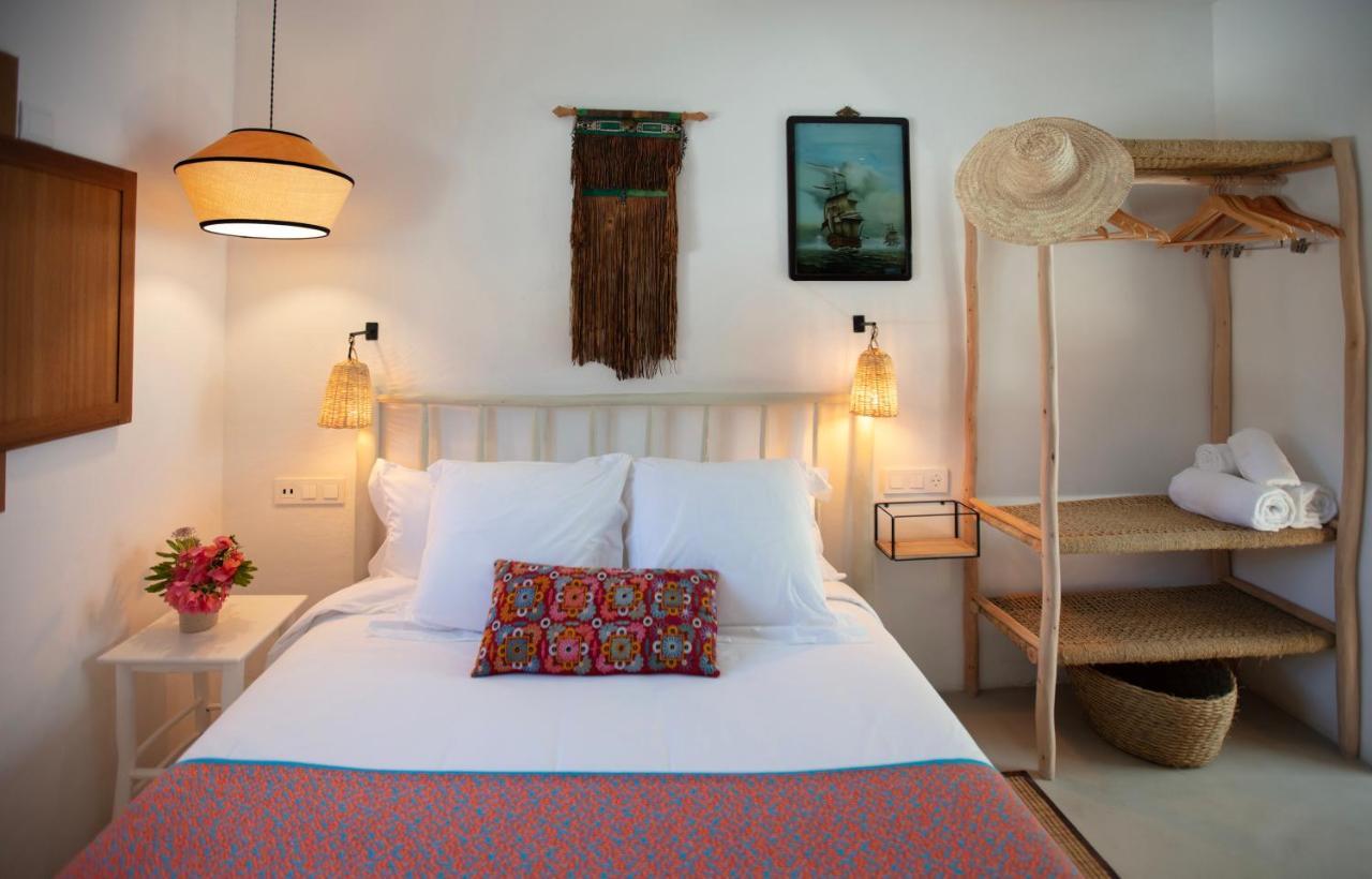 Hostal Mar Y Sal (Adults Only) Sant Josep de sa Talaia Ngoại thất bức ảnh